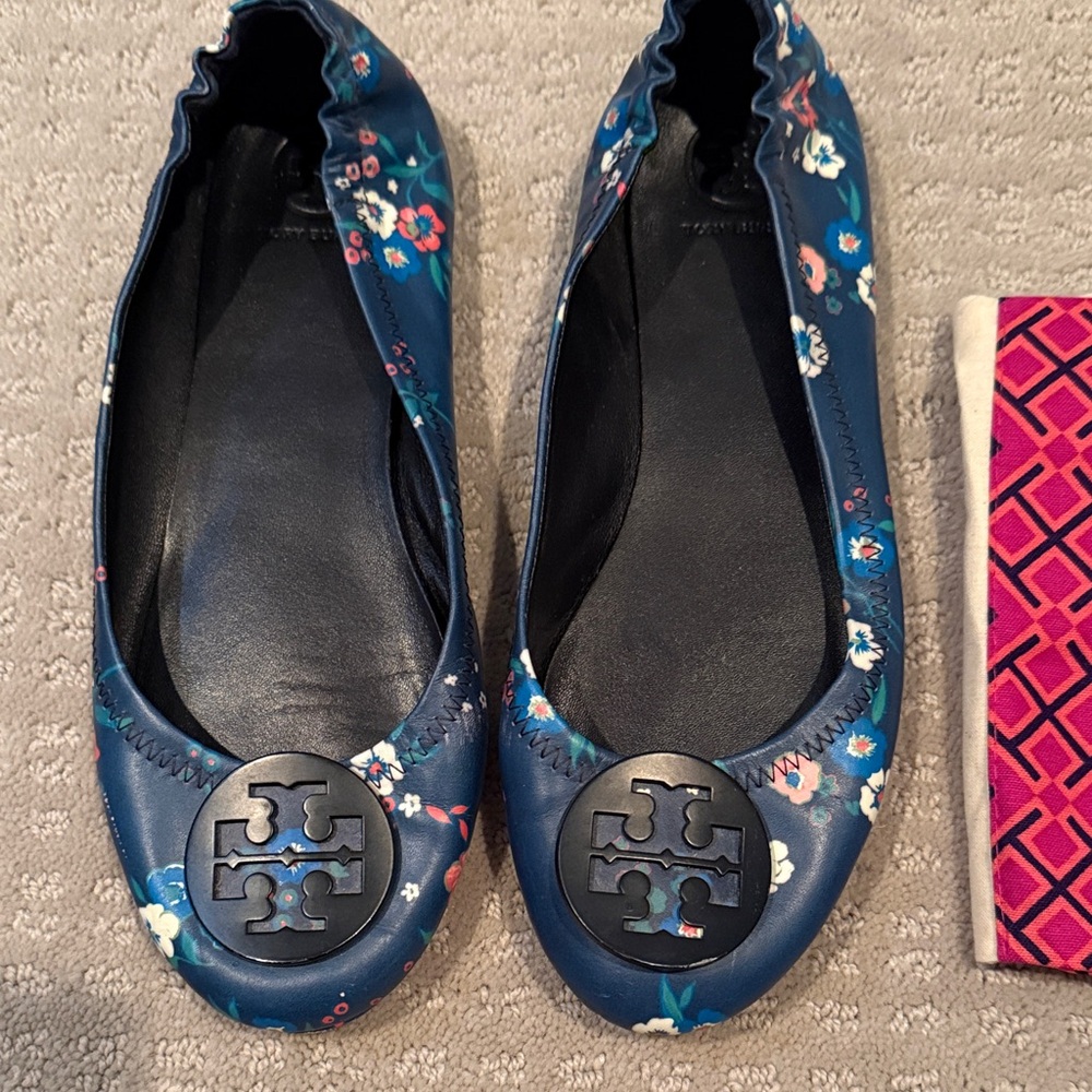 Tory Burch Navy Minnie travel Floral Flats 7.5
